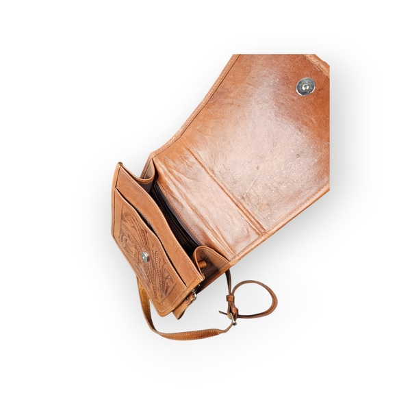 Force Ten Classic Authentic Handmade Tooled Leather Purse - Silver Buckle - Picture 6 of 7